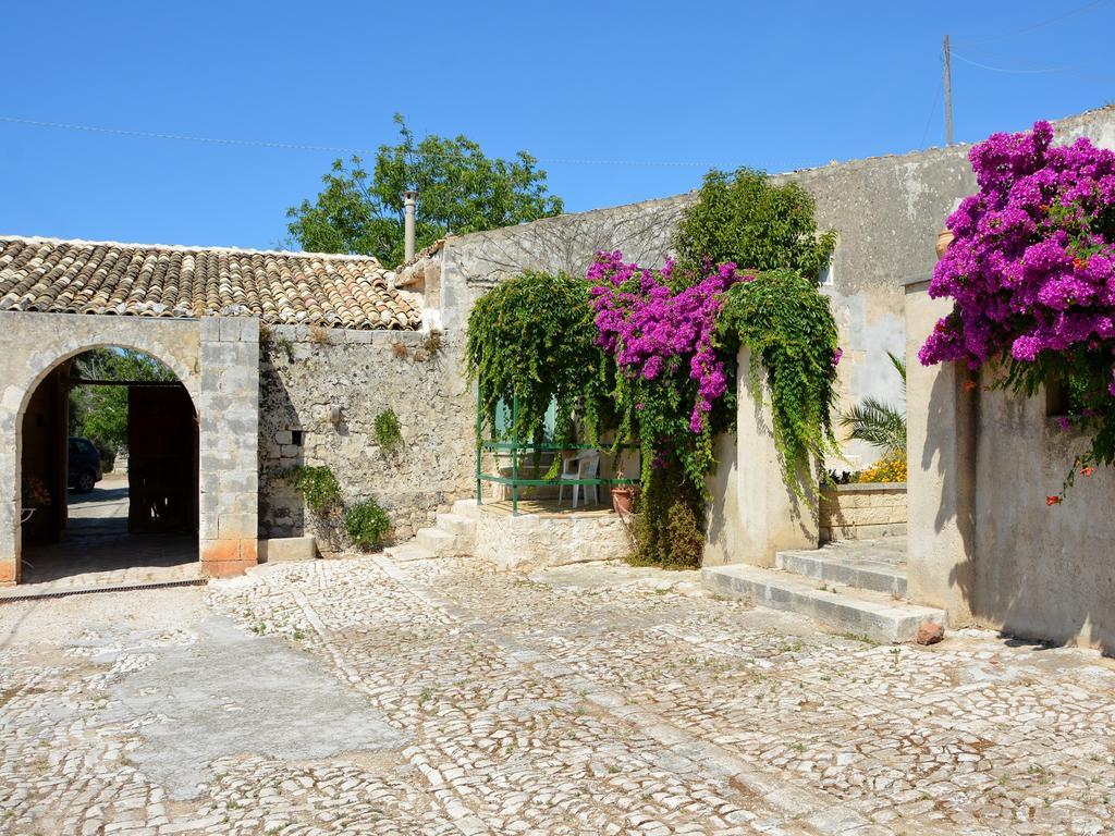 Antica Dimora San Filippo Villa โมดิกา ภายนอก รูปภาพ